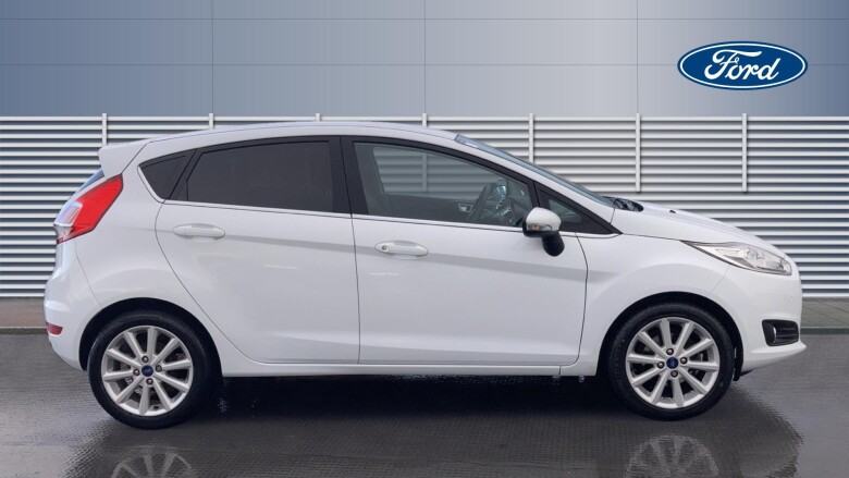 Ford Fiesta 1.0 EcoBoost Titanium 5dr Petrol Hatchback